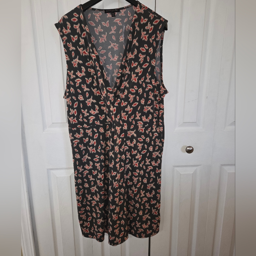 NWT Womens Banana Republic Gray and Red Floral Midi Dress, V Neck, Sz 2XL